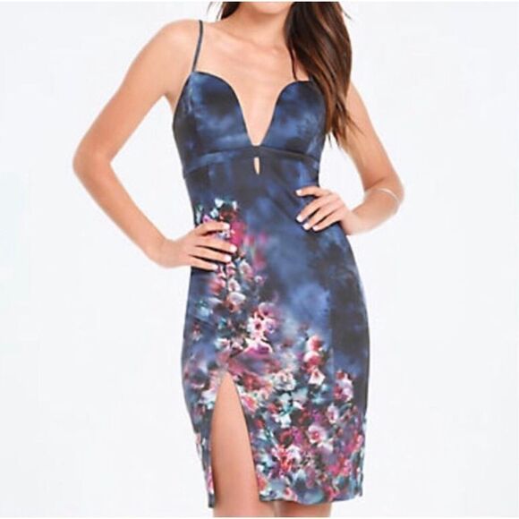 NWOT Bebe Amanda Print Deep V Scuba Mini Dress - Picture 1 of 16